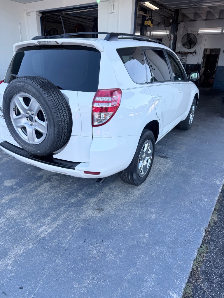 2009 Toyota RAV4 - $9,500