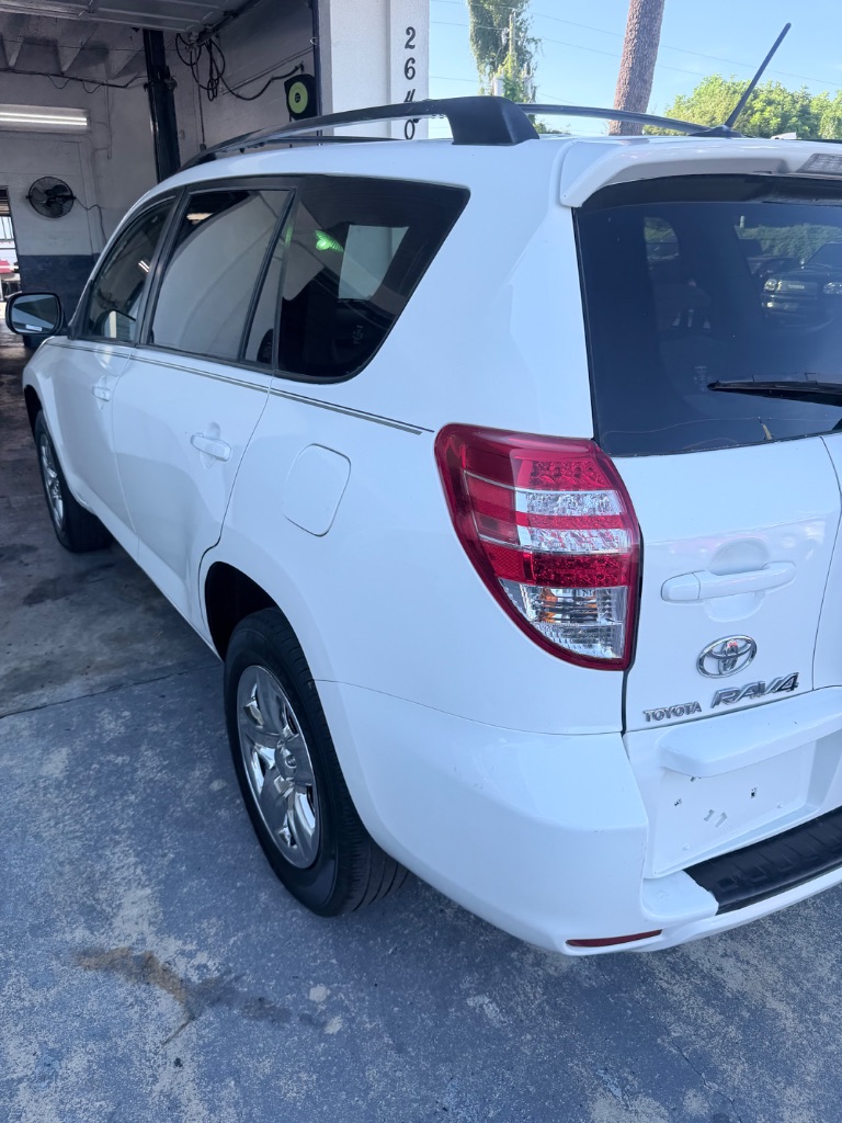 2009 Toyota RAV4 - $9,500