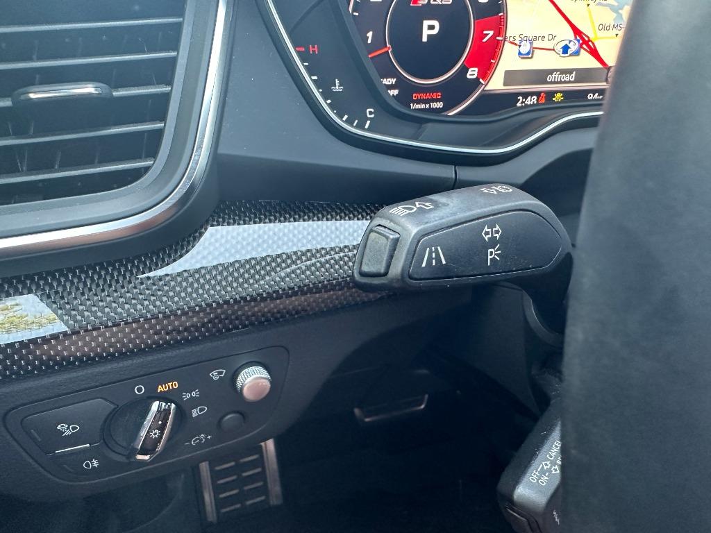 2018 Audi SQ5 Prestige With Sport  photo