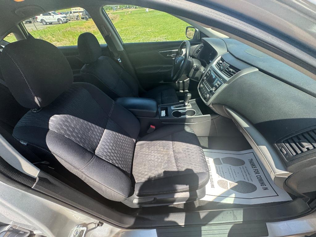 2018 Nissan Altima S photo