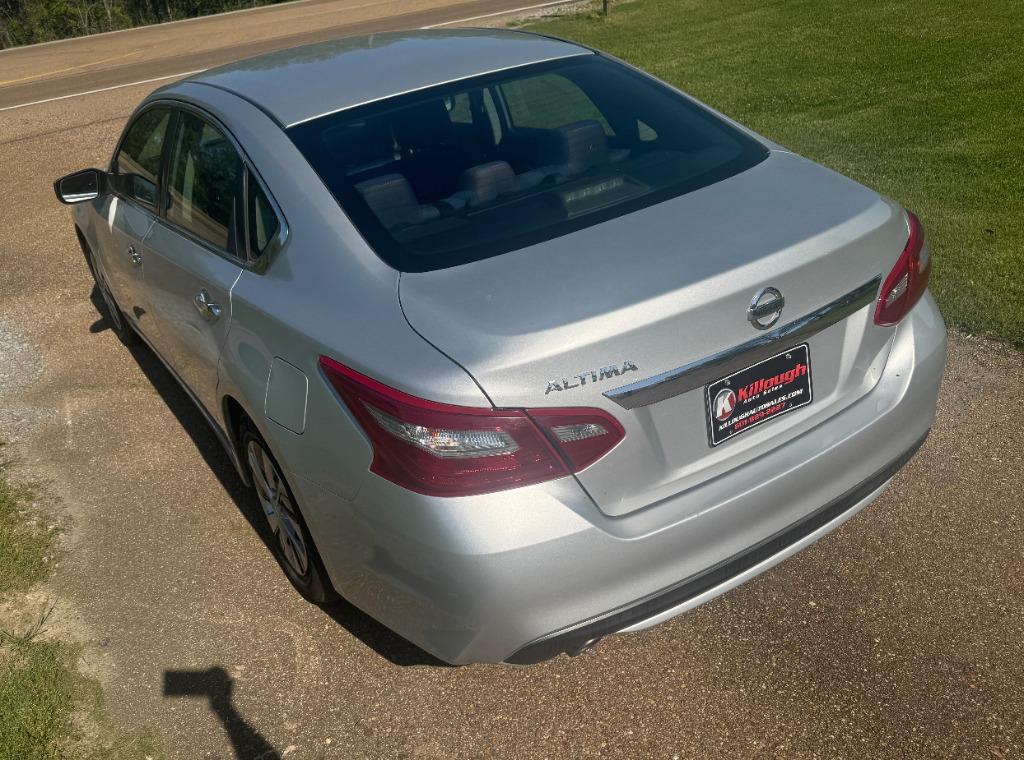2018 Nissan Altima S photo