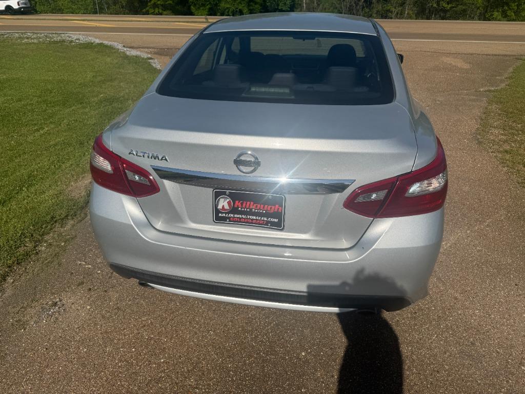 2018 Nissan Altima S photo