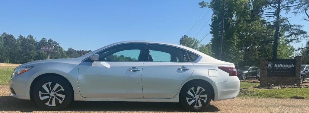 2018 Nissan Altima S photo