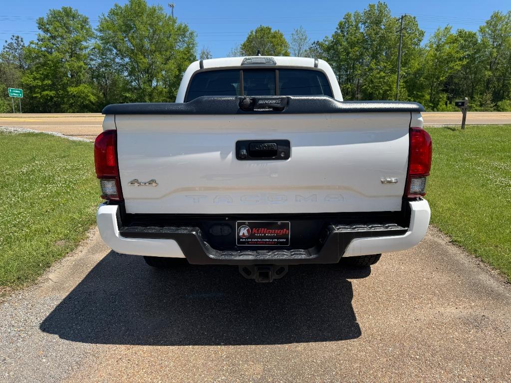 2020 Toyota Tacoma SR photo