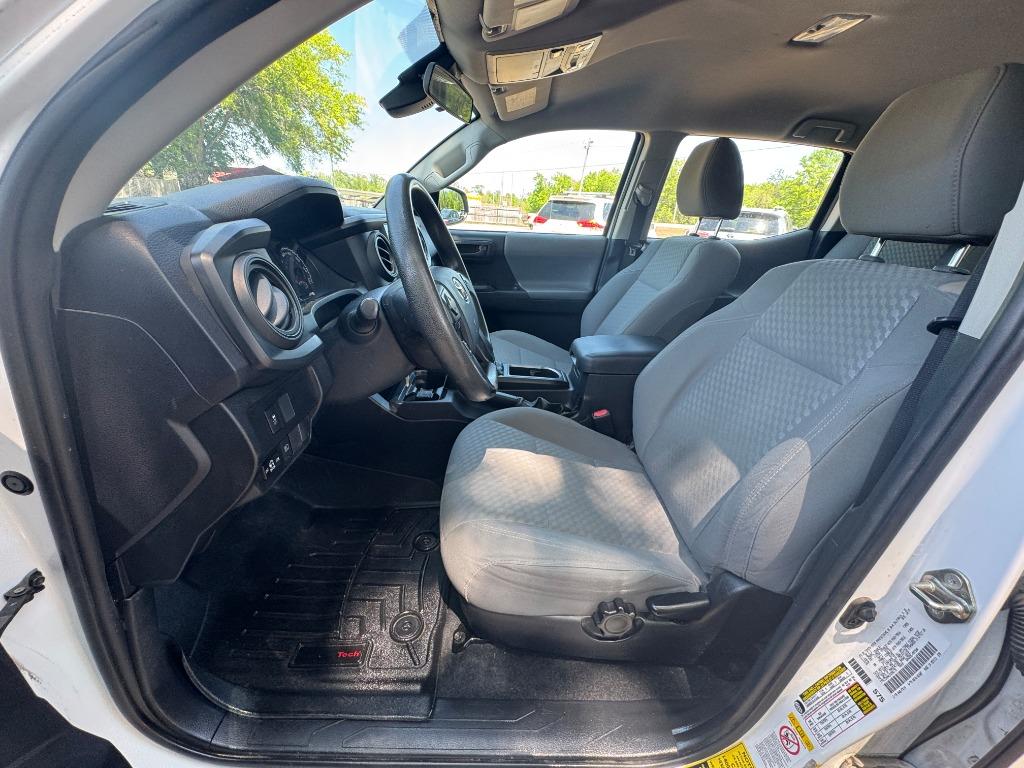 2020 Toyota Tacoma SR photo
