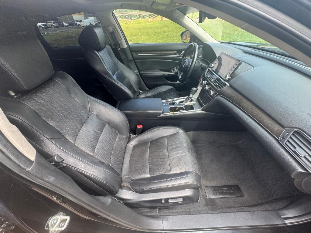 2020 Honda Accord EX-L photo