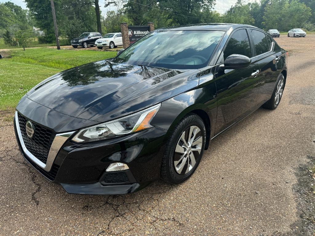 2019 Nissan Altima S photo