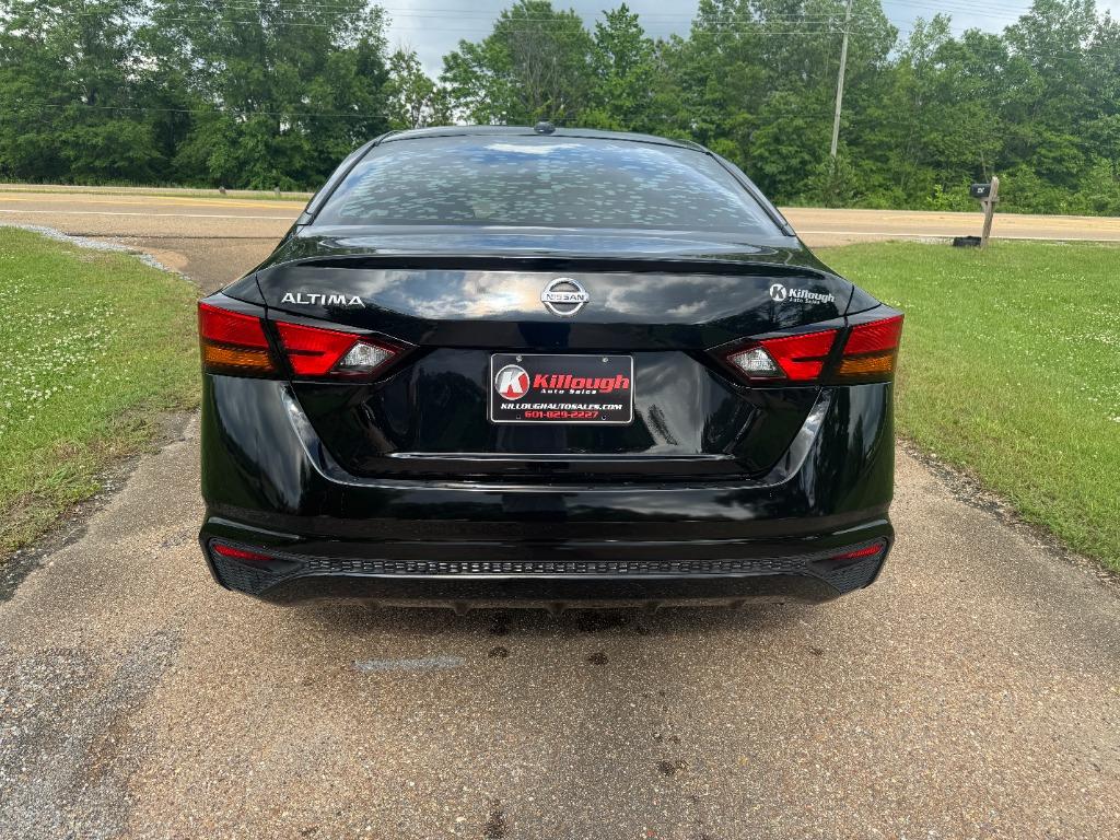 2019 Nissan Altima S photo