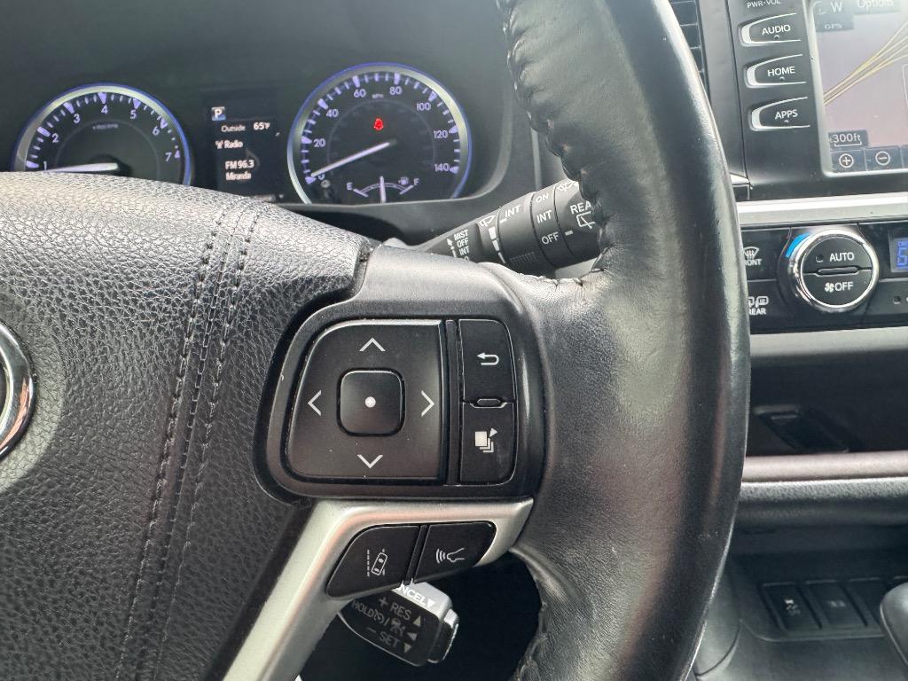 2019 Toyota Highlander - $21,995