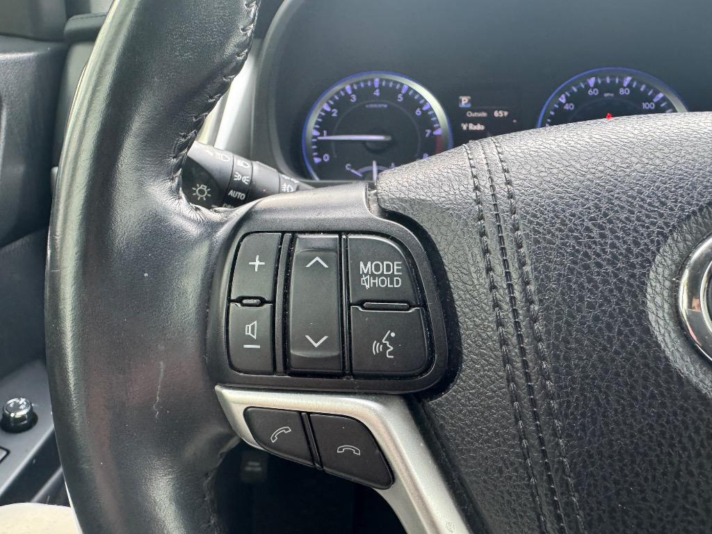 2019 Toyota Highlander - $21,995