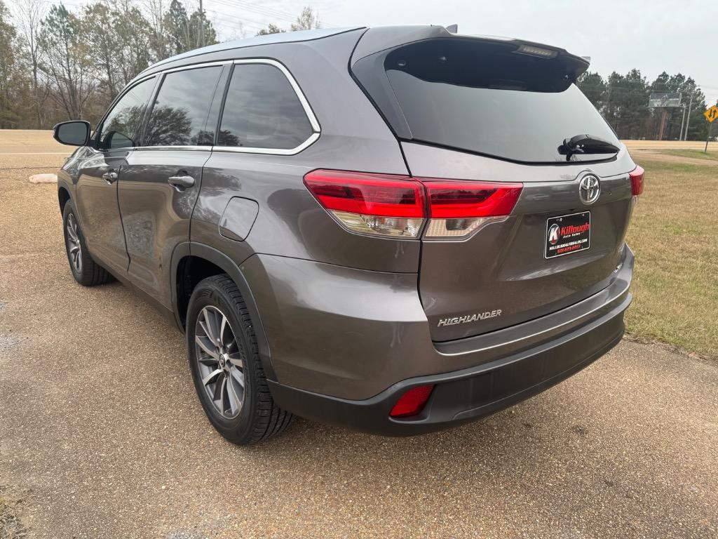 2019 Toyota Highlander - $21,995