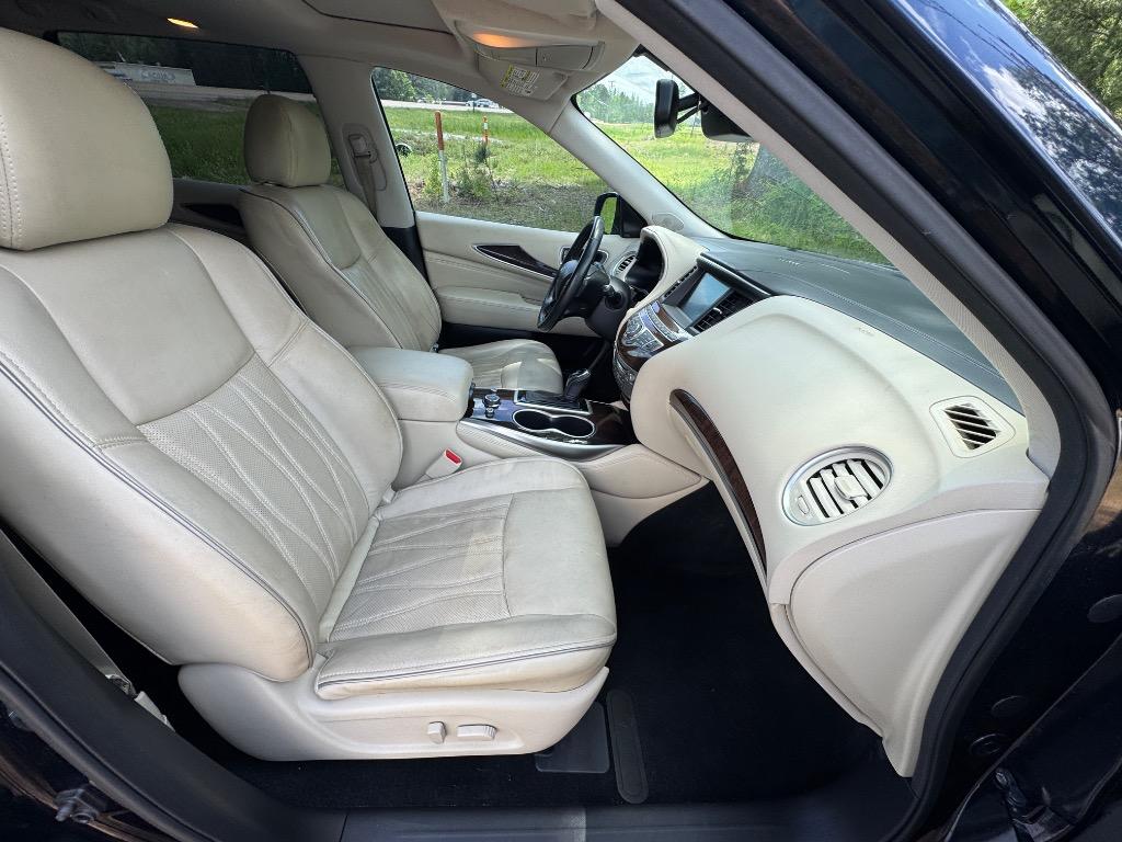 2017 INFINITI QX60 - $13,995