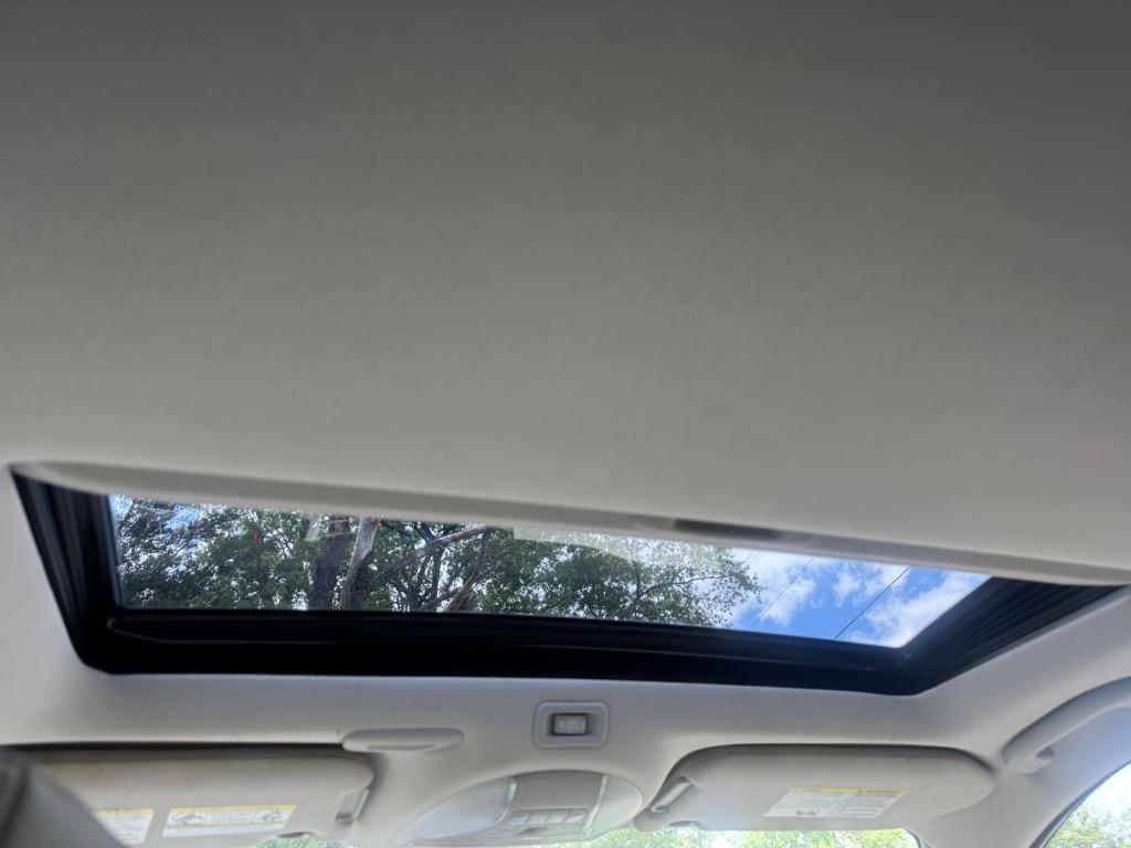 2017 INFINITI QX60 - $13,995