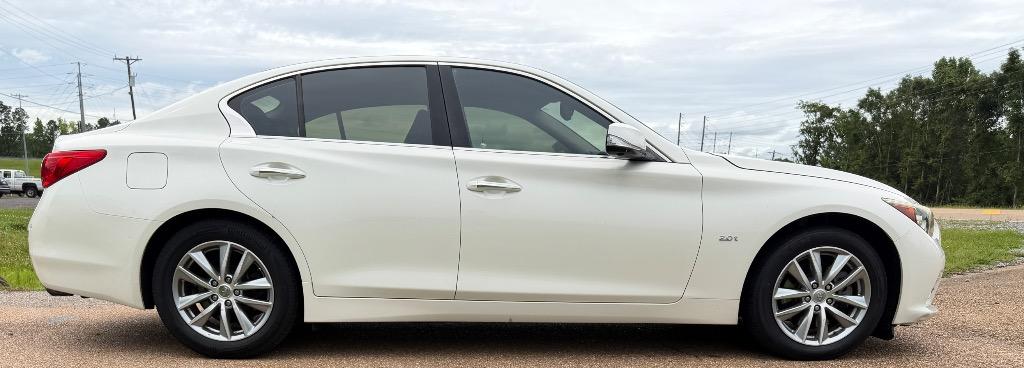 2016 INFINITI Q50 - $15,995