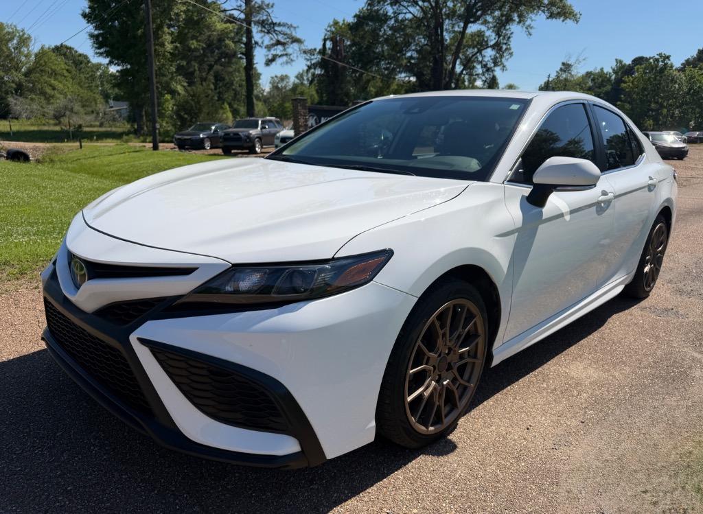 2024 Toyota Camry - $28,900