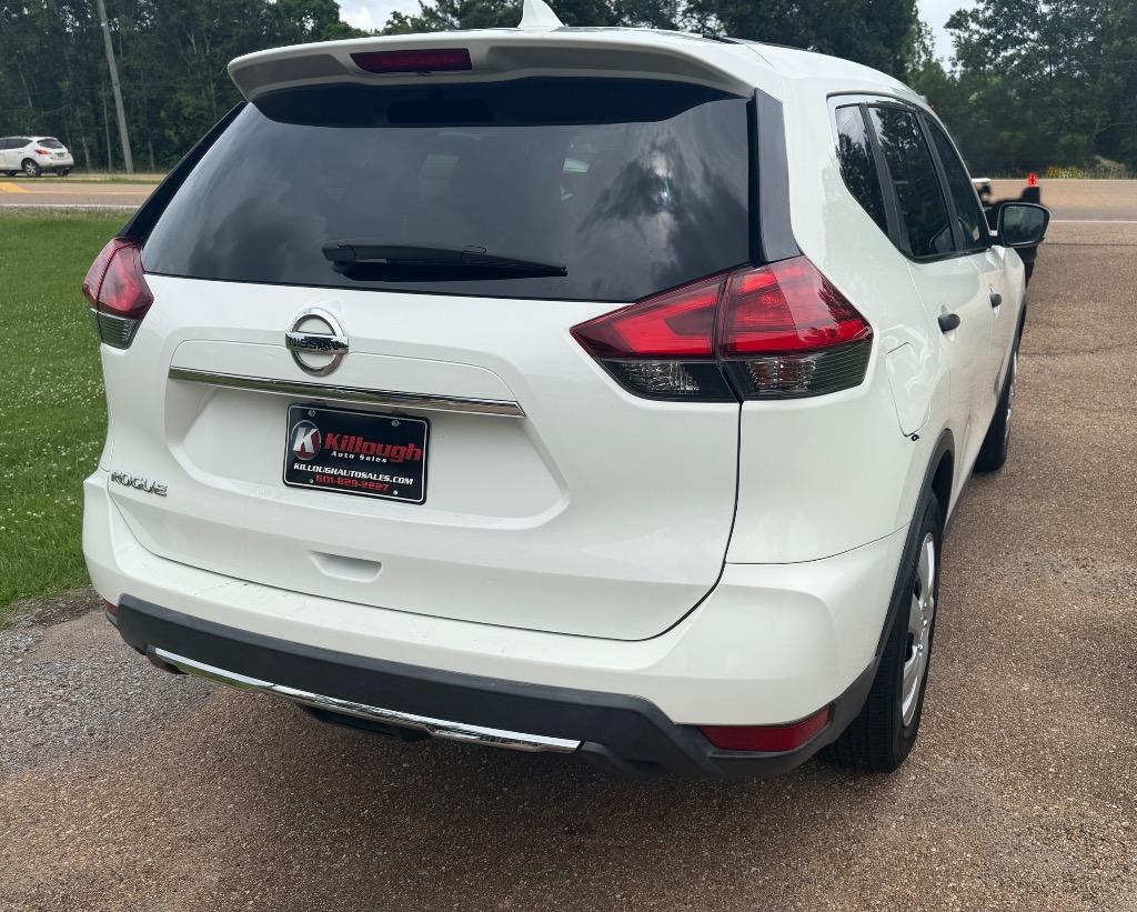 2017 Nissan Rogue - $13,995