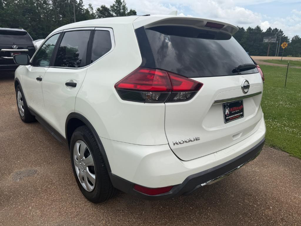 2017 Nissan Rogue - $13,995
