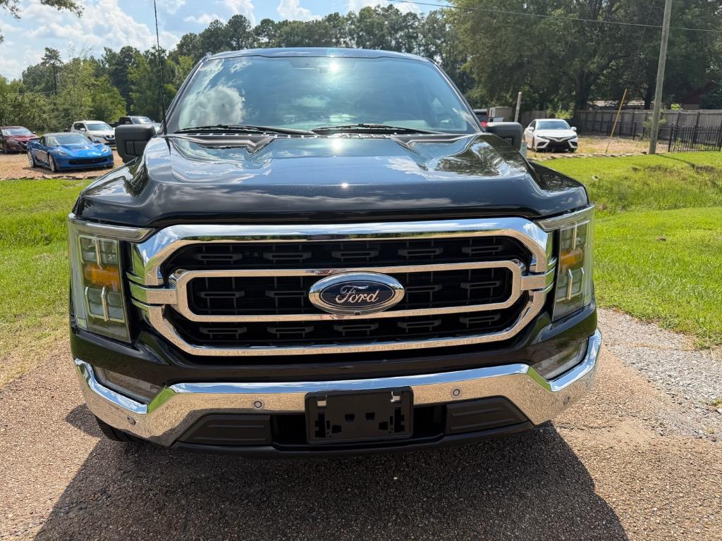 2021 Ford F-150 - $28,900