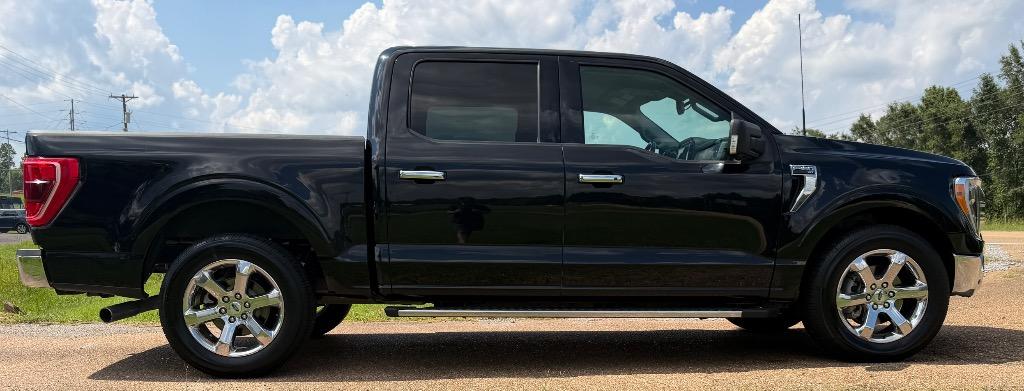 2021 Ford F-150 - $28,900