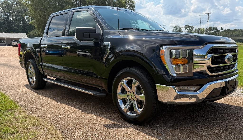 2021 Ford F-150 - $28,900