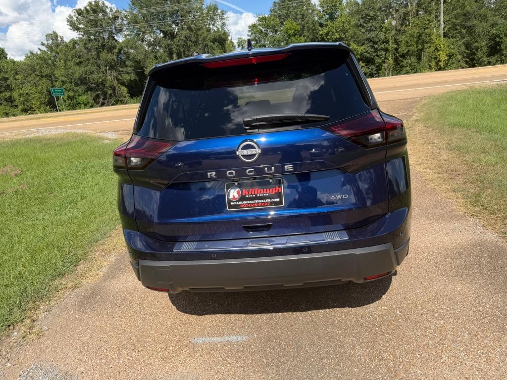 2026 Nissan Rogue - $27,500