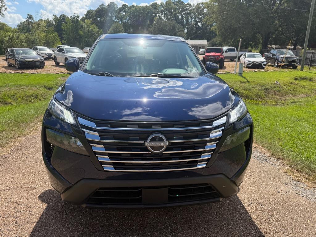 2026 Nissan Rogue - $27,500