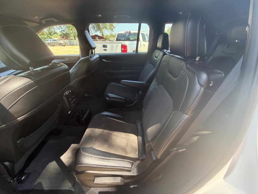 2023 Jeep Cherokee - $26,995