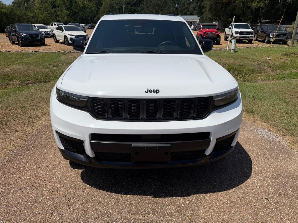 2023 Jeep Cherokee - $26,995
