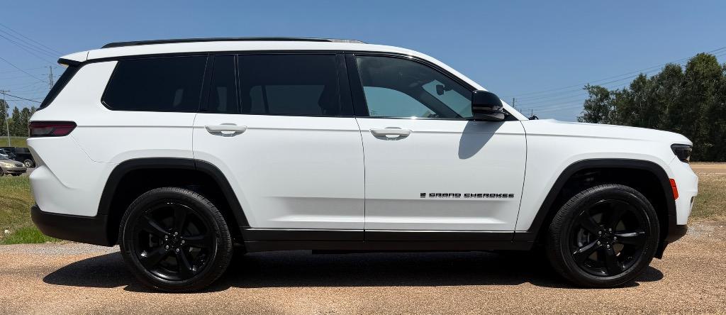 2023 Jeep Cherokee - $26,995