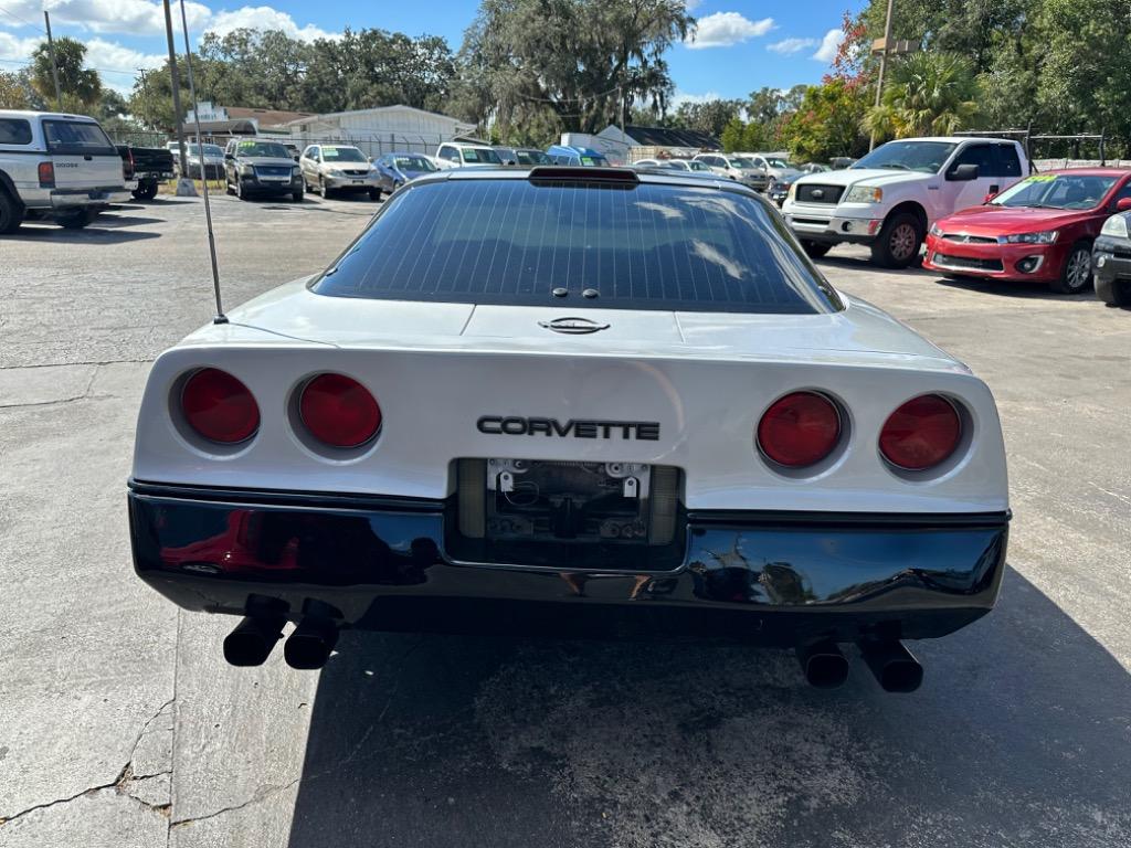 1986 CHEVROLET Corvette Coupe - $5,999