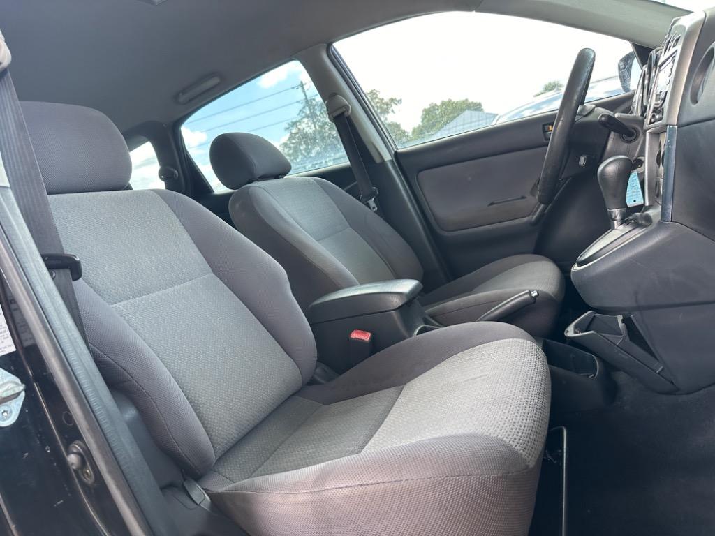 2004 Toyota Matrix photo