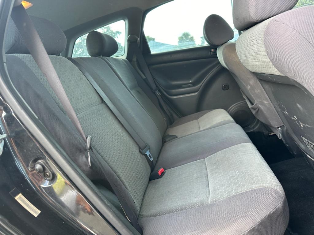 2004 Toyota Matrix photo