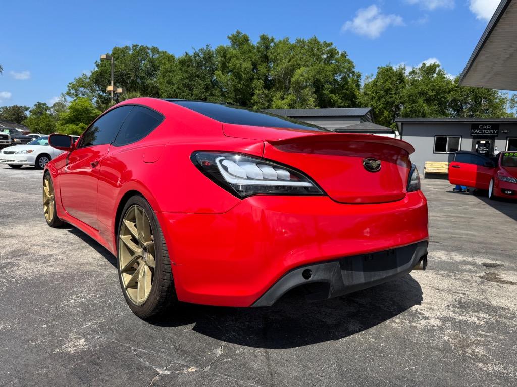 2010 Hyundai Genesis 2.0T Premium photo