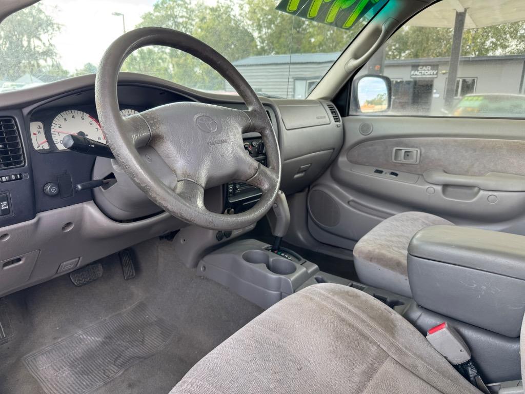 2002 Toyota Tacoma PreRunner V6 photo