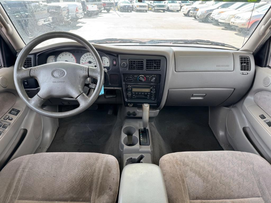 2002 Toyota Tacoma PreRunner V6 photo