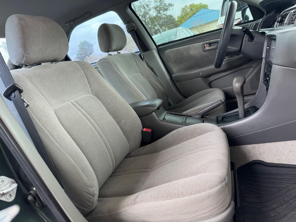 2001 Toyota Camry CE photo