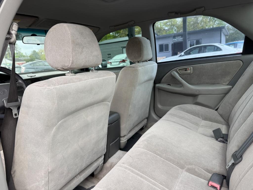 2001 Toyota Camry CE photo