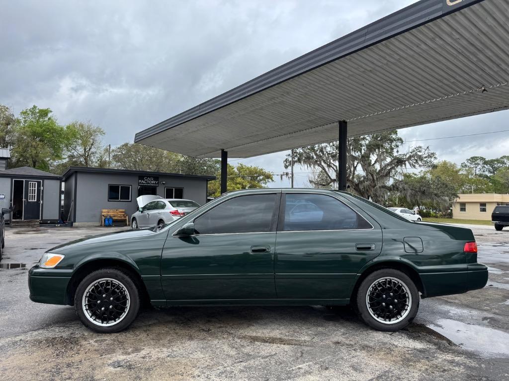 2001 Toyota Camry CE photo