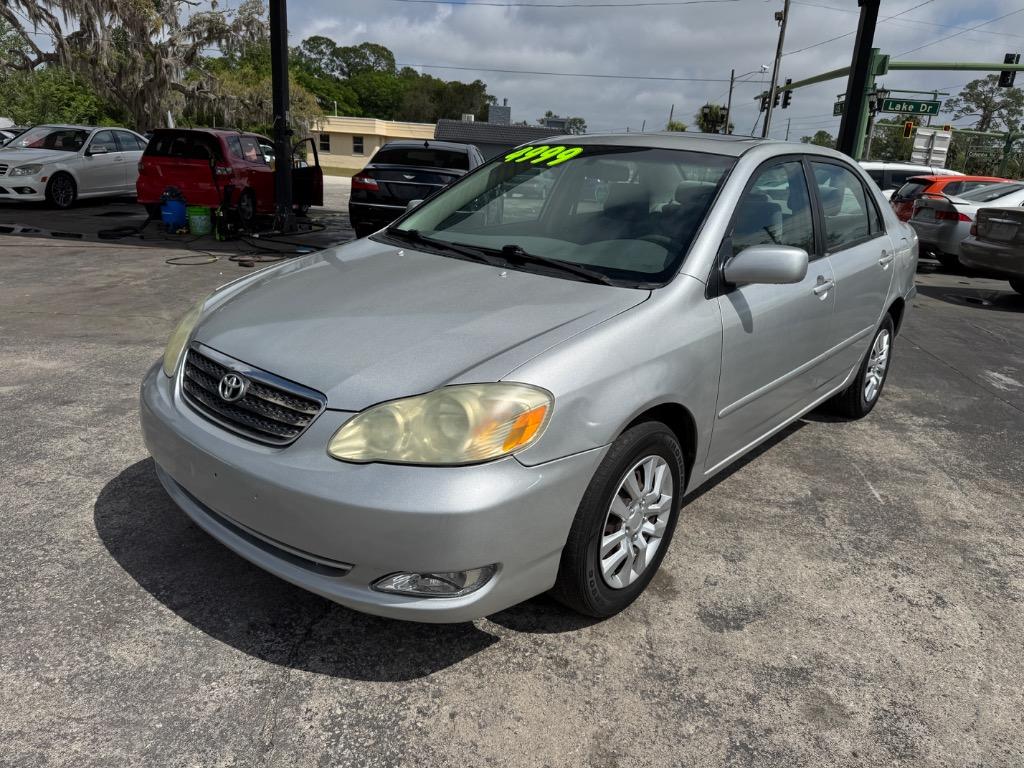 2005 Toyota Corolla CE photo