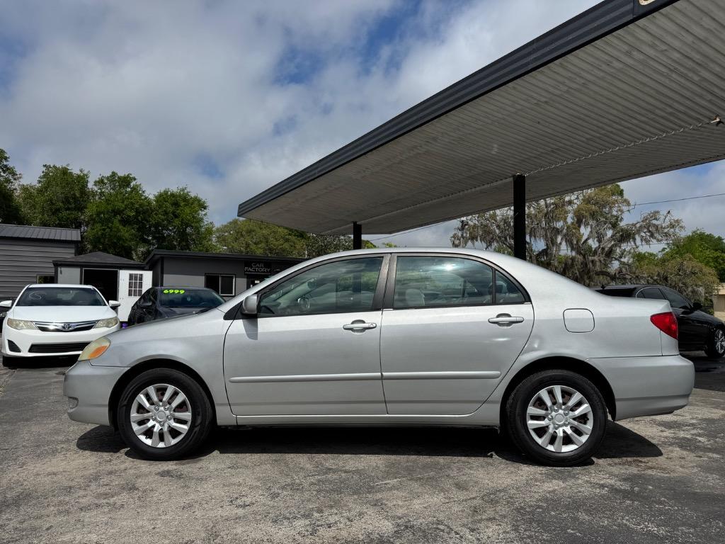 2005 Toyota Corolla CE photo