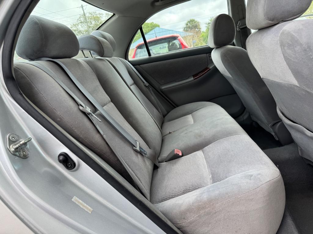 2005 Toyota Corolla CE photo