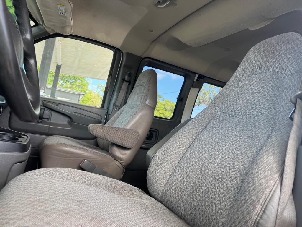 2007 Chevrolet Express 3500 LS 3500 photo
