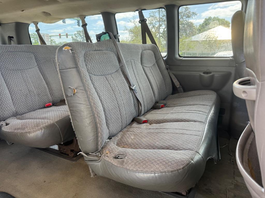 2007 Chevrolet Express 3500 LS 3500 photo