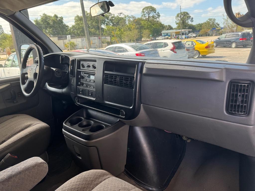 2007 Chevrolet Express 3500 LS 3500 photo