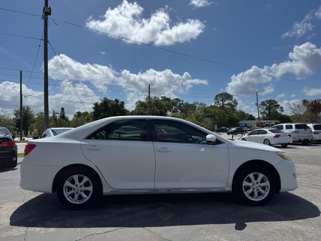 2012 Toyota Camry L photo