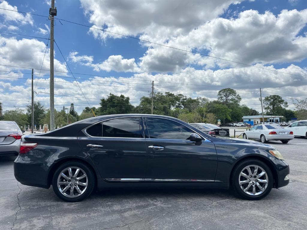 2007 Lexus LS 460 photo