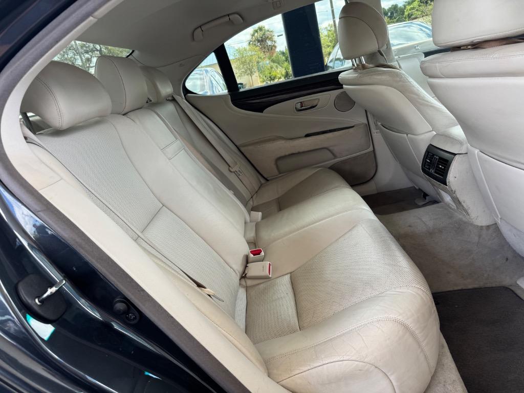 2007 Lexus LS 460 photo