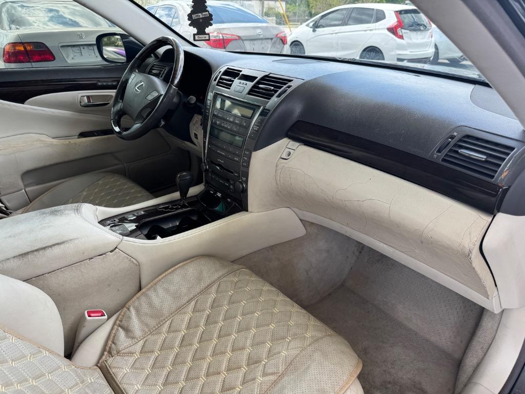 2007 Lexus LS 460 photo