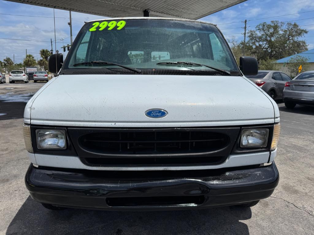 1997 Ford E-150 photo