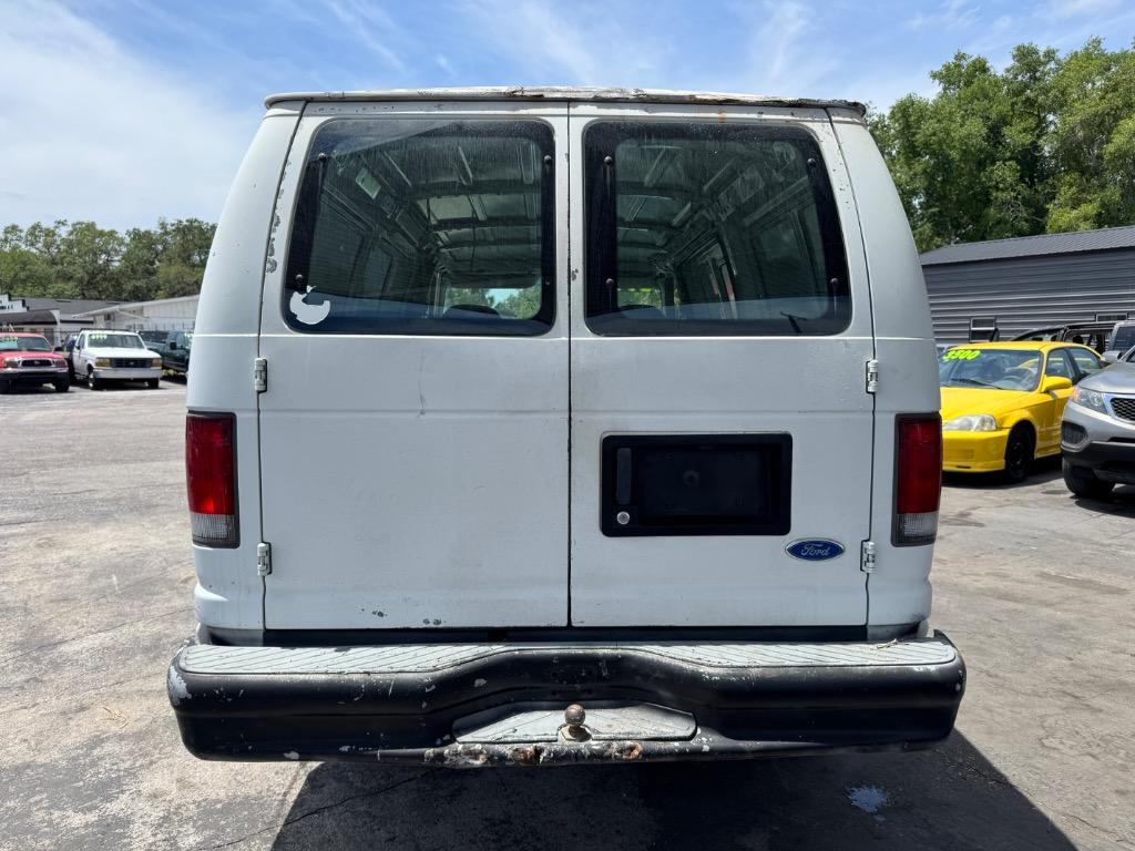 1997 Ford E-150 photo